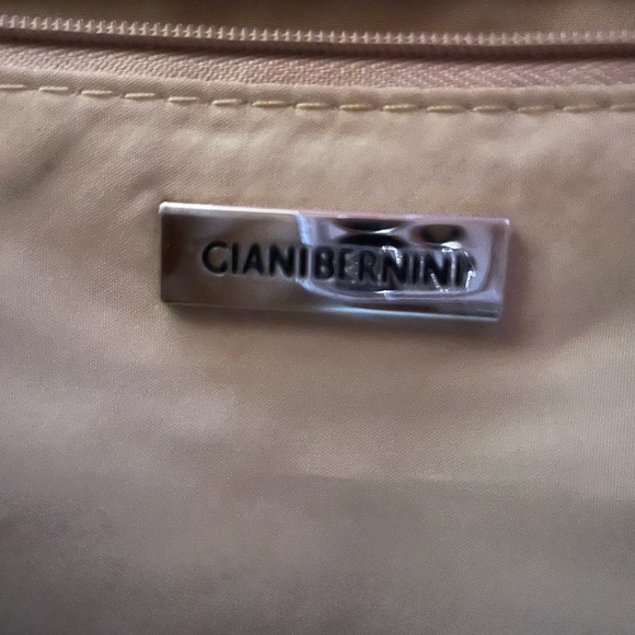 Brown Patterned Handbag - Picture 4 of 4